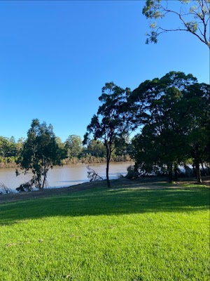 Botticelli Street Park